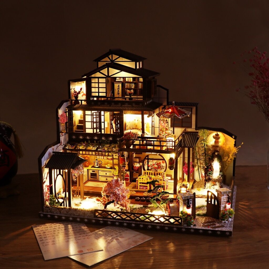 2Kids Toys - Miniature de maison Villa Sakura élégante 2xAAA