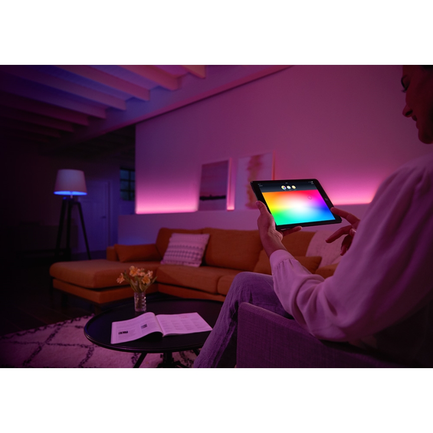Ampoule LED à intensité modulable Philips HUE WHITE AND COLOR AMBIANCE GU10/5,7W/230V