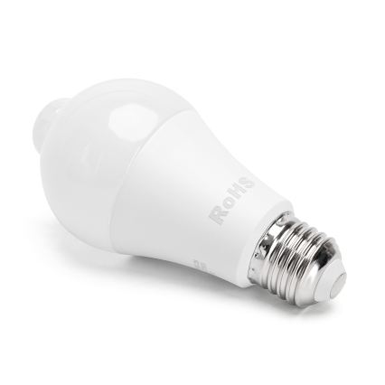 Ampoule LED avec détecteur de mouvement et capteur crépusculaire A60 E27/6W/230V 6500K - Aigostar