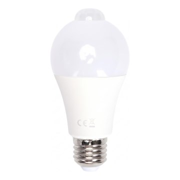 Ampoule LED avec détecteur de mouvement et capteur crépusculaire A60 E27/9W/230V 6500K - Aigostar