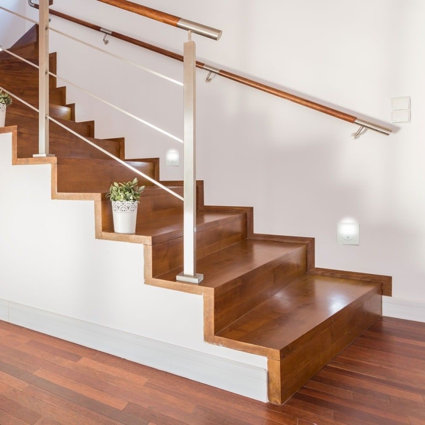 Applique d'escalier LED avec détecteur de mouvement LED/3W/230V 4000K blanc