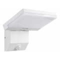 Applique murale extérieure LED avec détecteur de mouvement LED/18W/230V IP44 blanche