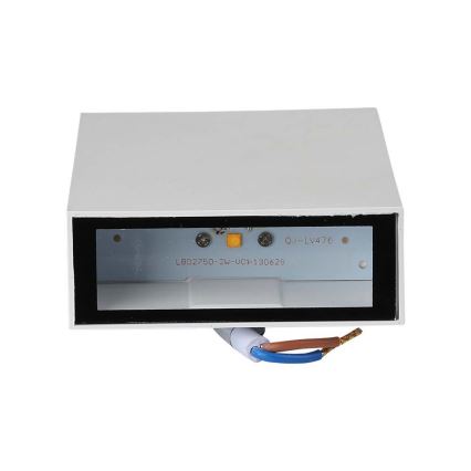 Applique murale LED d'extérieur LED/4W/230V 3000K IP65 blanc