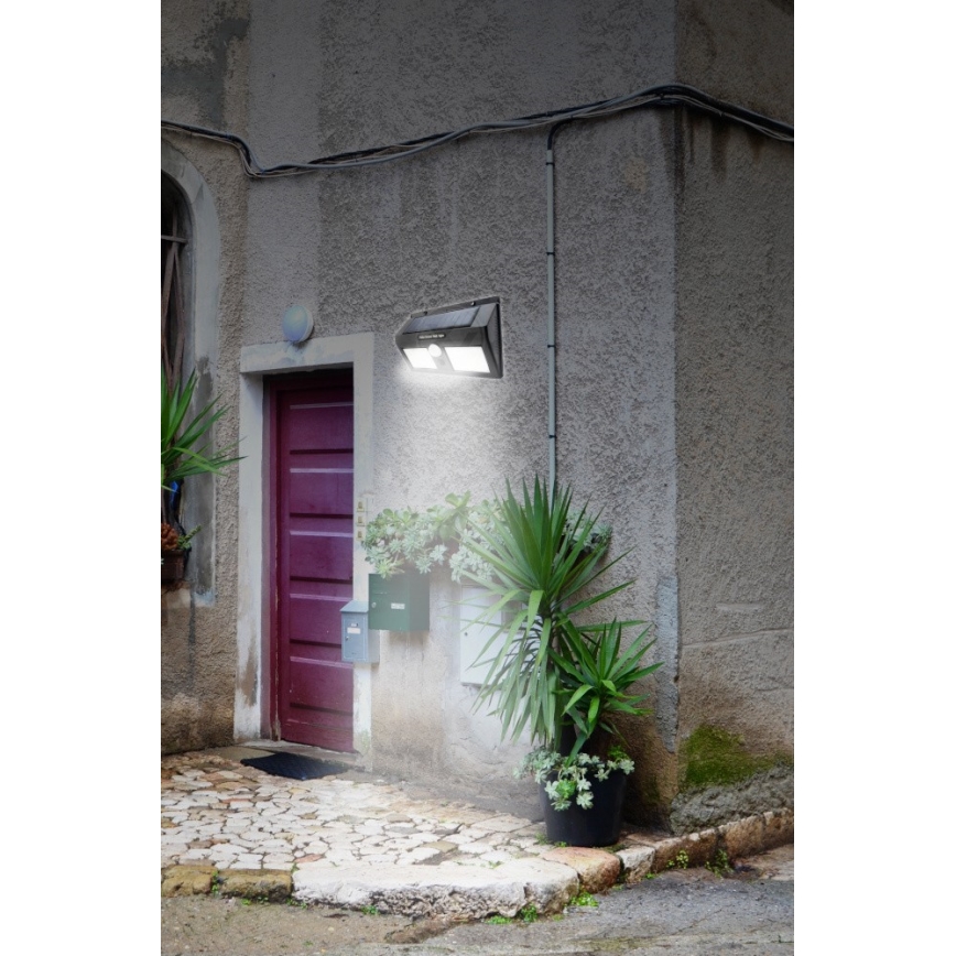 Applique murale solaire à LED avec capteur LED/1,2W/3,7V 1200 mAh IP44