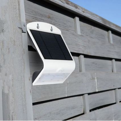 Applique murale solaire avec détecteur LED/3W/3,7V 3000/4000K IP65 2000 mAh blanc