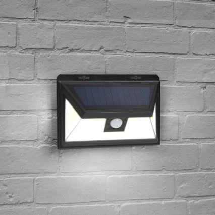 Applique murale solaire avec détecteur LED/5W/5,5V IP65 1200 mAh