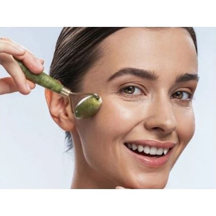 Beper - Rouleau de massage et pierre Gua Sha en néphrite