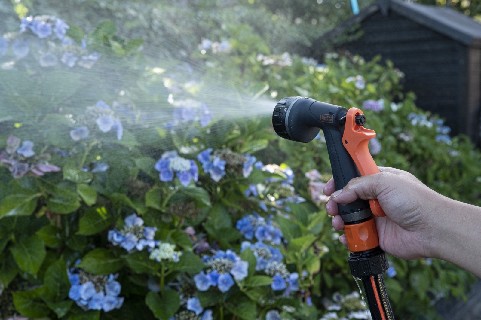 Pistolet D'Arrosage BLACK+DECKER - 8 Réglages De Jet - Compatible Tuyau Standard - Arrosage Et Nettoyage - Noir/Orange