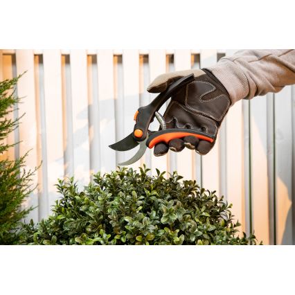 BLACK+DECKER - Sécateur de jardin 200 mm