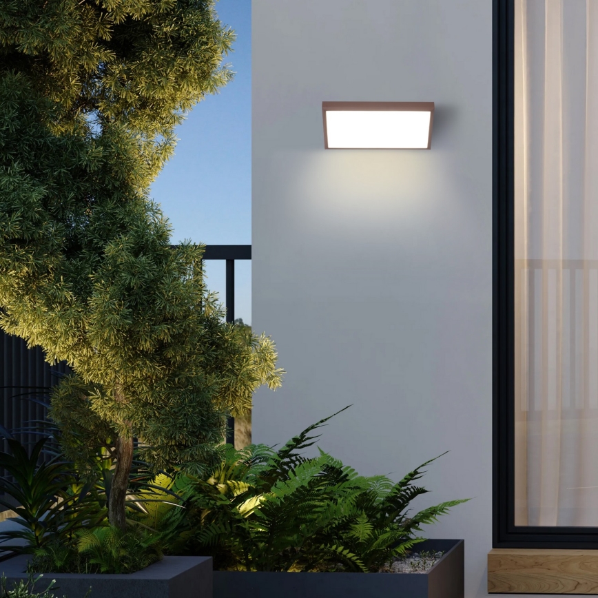 Brilagi - Applique murale extérieure LED RGBW à intensité variable TRIANGLE 1xE27/15W/230V 2700-6500K IP65 marron