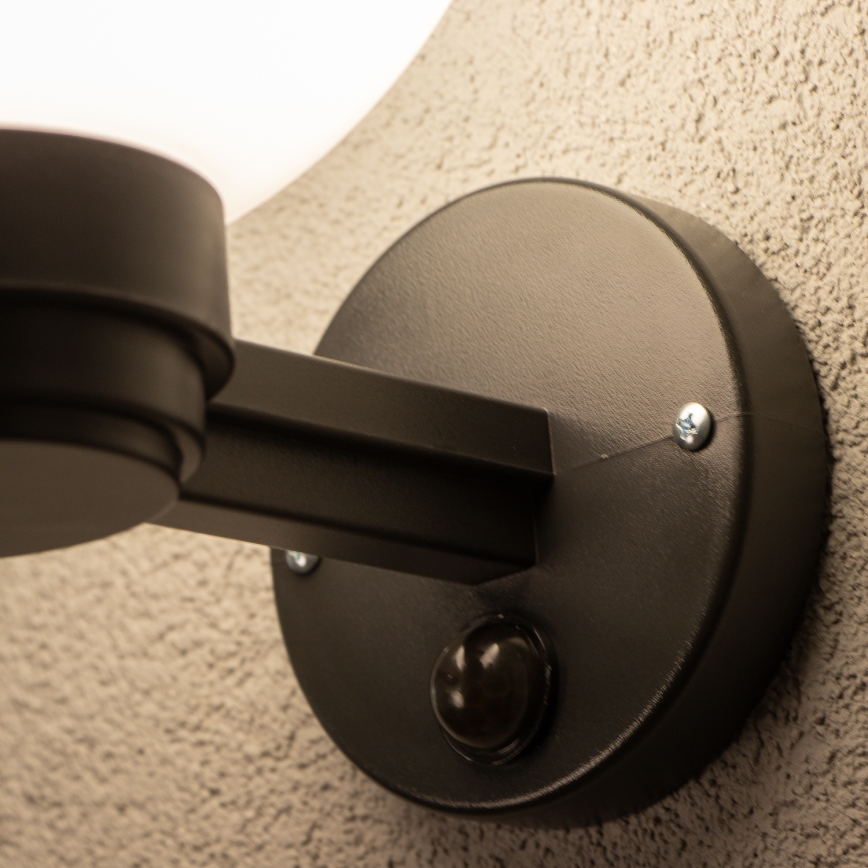 BRILAGI - Applique murale d'extérieur avec détecteur de mouvement HARBOR 1xE27/40W/230V IP33 anthracite/blanc