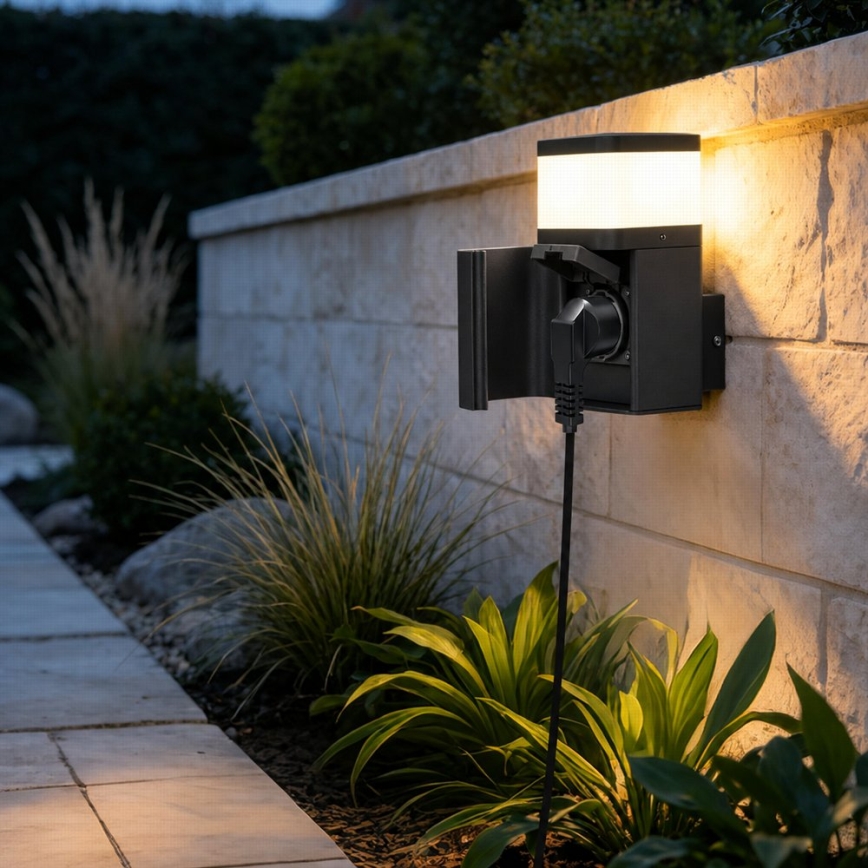 BRILAGI - Applique murale d'extérieur avec prise SCHUKO PILLAR 1xG9/11W/230V IP44 noire