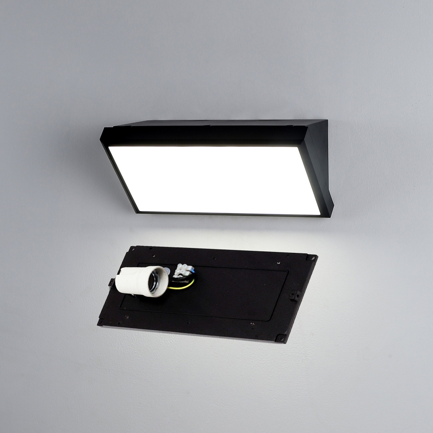Brilagi - Applique murale d'extérieur LED RGBW dimmable TRIANGLE 1xE27/9W/230V 2700-6500K IP65 noire