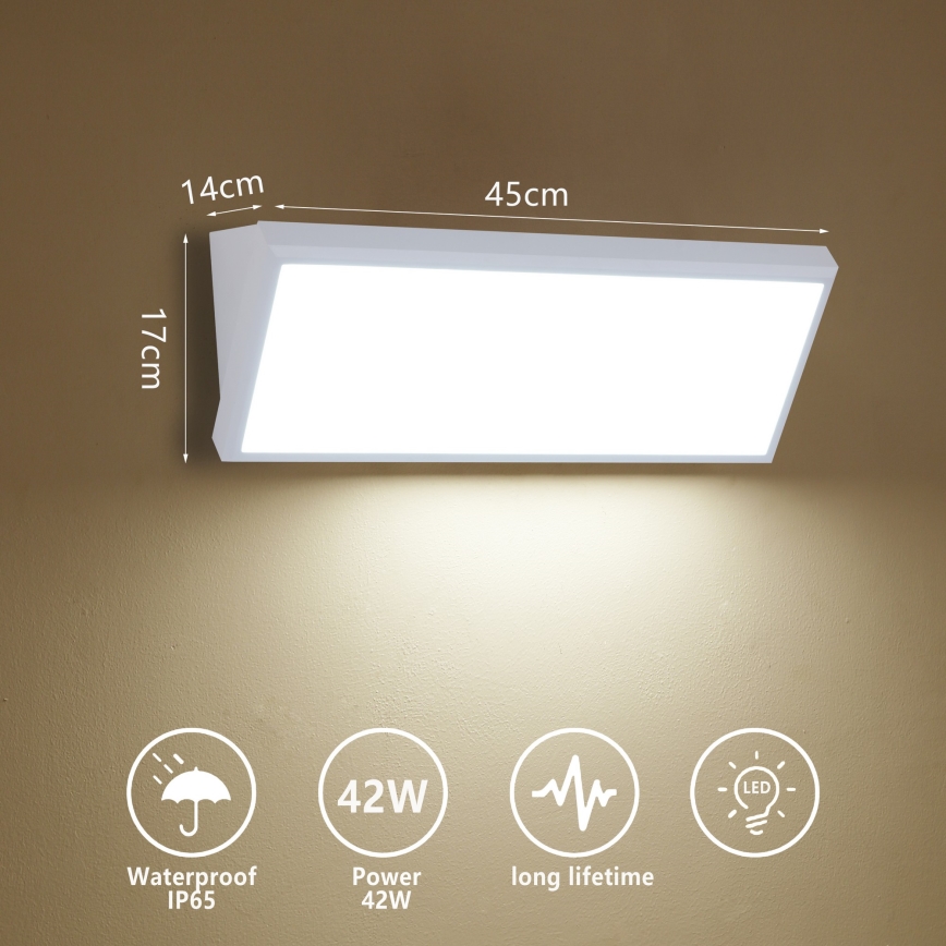 Brilagi - Applique murale extérieure LED TRIANGLE 42W/230V 3000/4000/6500K 45 cm blanche IP65
