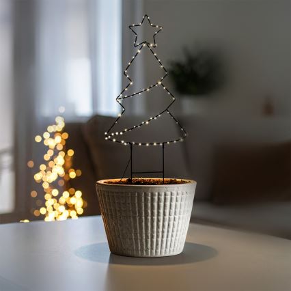 Brilagi - Décoration de Noël extérieure LED, alimentation 3x AA, IP44, 68 x 29 cm - sapin