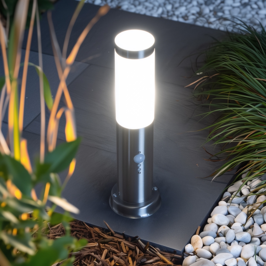 Brilagi - Lampe d'extérieur avec détecteur NOVA 1xE27/15W/230V 40 cm IP44 chrome mat