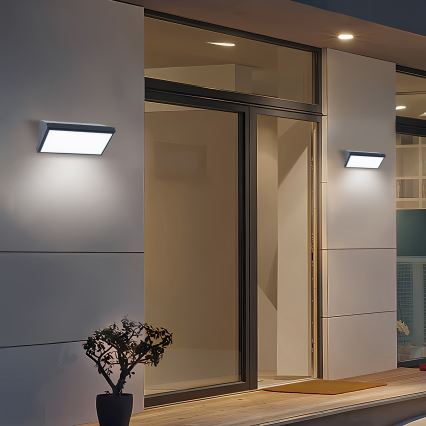 Brilagi - Applique murale d'extérieur LED RGBW à intensité variable TRIANGLE 1xE27/15W/230V 2700-6500K IP65 anthracite