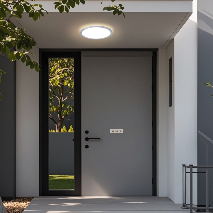 Brilagi - Plafonnier LED ULTRA SLIM pour salle de bains 12 W/230 V Ø 22,5 cm argenté IP54