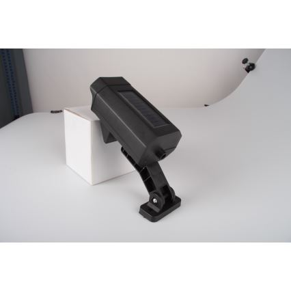 Caméra de surveillance factice avec détecteur et avec panneau solaire LED/5W/5,5V 800 mAh IP65 + Télécommande