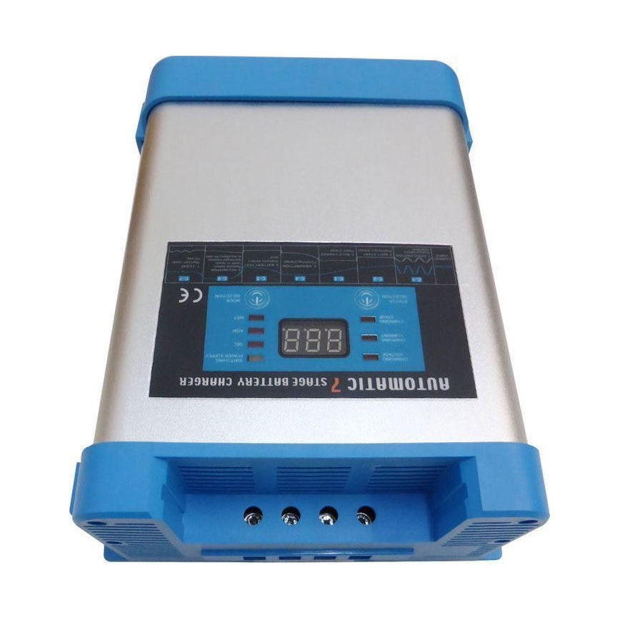 Chargeur automatique de batterie au plomb 12/230V