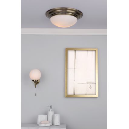 Där Lighting BAR5275 - Plafonnier de salle de bains BARCLAY 1xE27/60W/230V Ø 31 cm en laiton