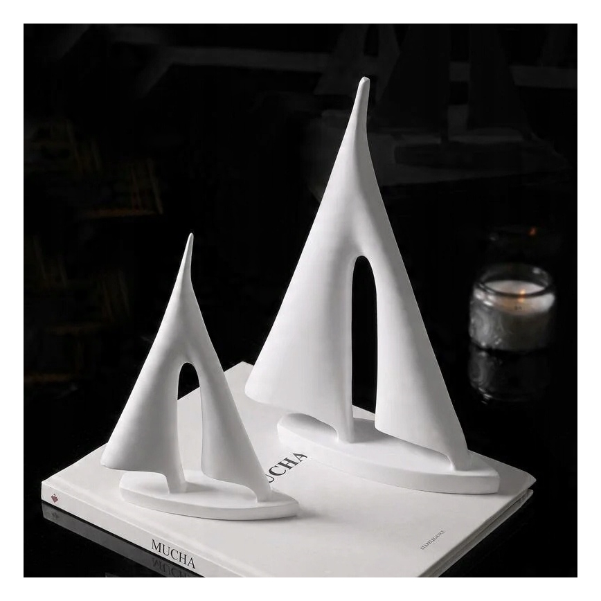 Décoration de table 28 cm en résine — blanc