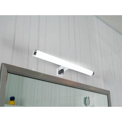 Éclairage LED pour miroir de salle de bains – 8 W, 230 V, 30 cm, IP44, chrome brillant