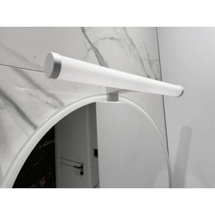 Éclairage LED pour miroir de salle de bains LED/10W/230V 45 cm IP44 blanc
