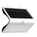 Éclairage solaire avec détecteur de mouvement et crépusculaire LED/6,8W/4000 mAh 3,7V IP65