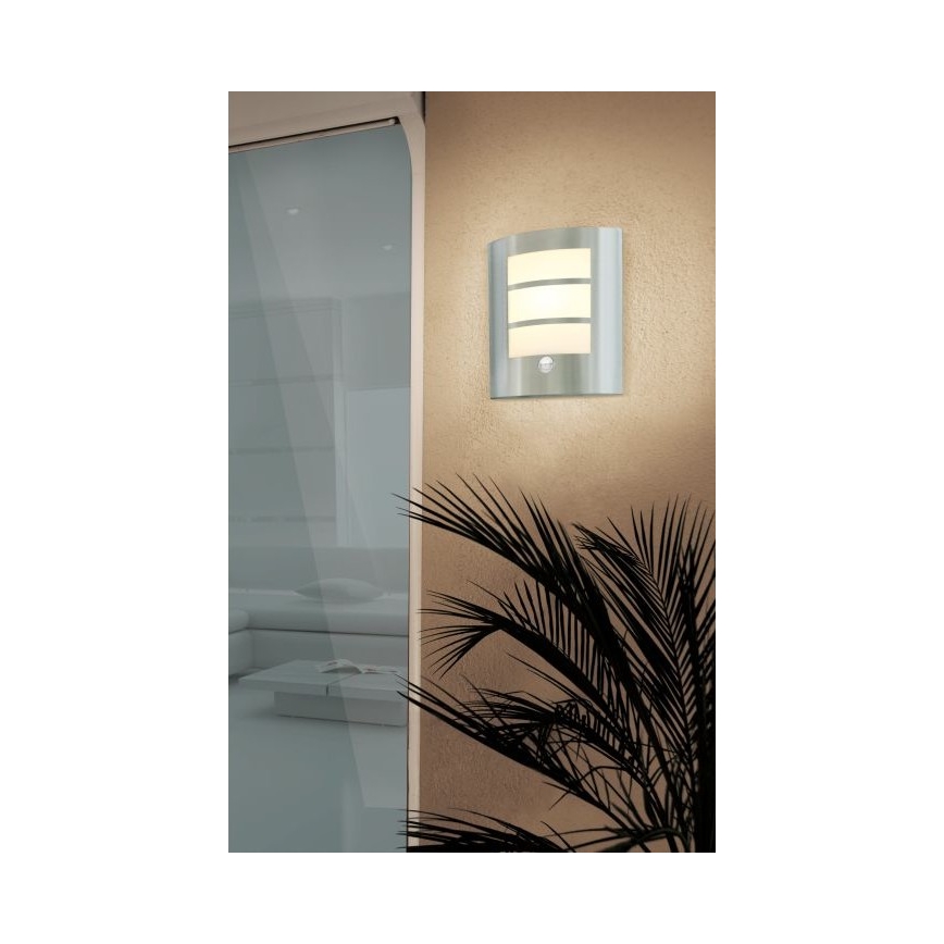 Eglo - Applique murale extérieure à détecteur 1xE27/15W/230V IP44