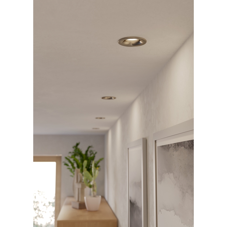 Eglo - Plafonnier encastré LED pour salle de bains / 4,9 W / 230 V / 2700/4000/6500 K / Ø 8,8 cm / IP65 / chrome mat