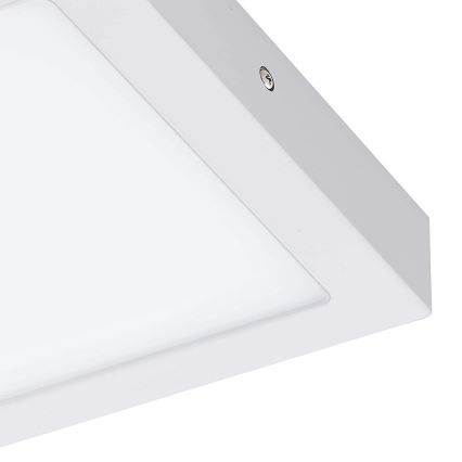 Eglo - Plafonnier LED RGBW à intensité réglable FUEVA-C LED/15,6W/230V Bluetooth 22,5x22,5 cm
