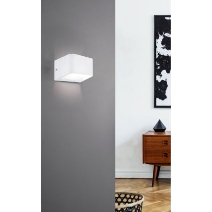 Eglo - Applique murale LED/6W/230V 3000K blanc