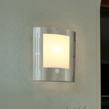 Eglo - Applique murale extérieure à détecteur 1xE27/15W/230V IP44