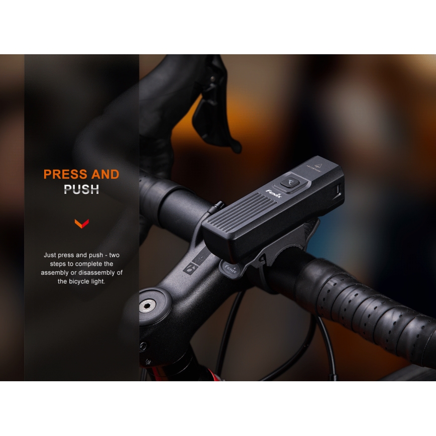 Fenix BC15R- Éclairage de vélo à intensité variable et rechargeable LED/USB IP66 400 lm 31,5 heures