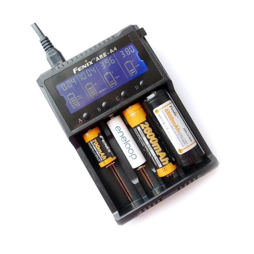 Fenix FENAREA4 - Chargeur de batterie 4xLi-ion/AAA/AA/C 5V