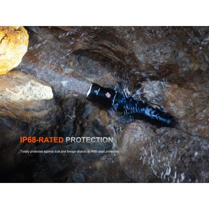 Fenix PD36RACE - Lampe torche rechargeable LED à intensité variable LED/USB 5000 mAh IP68 3000 lm 63,45 h noire