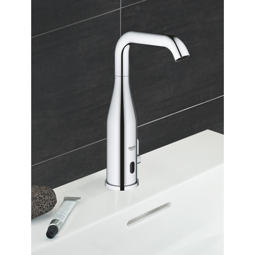 GROHE 36445000 - Mitigeur électronique infrarouge pour lavabo ESSENCE E, finition chrome brillant