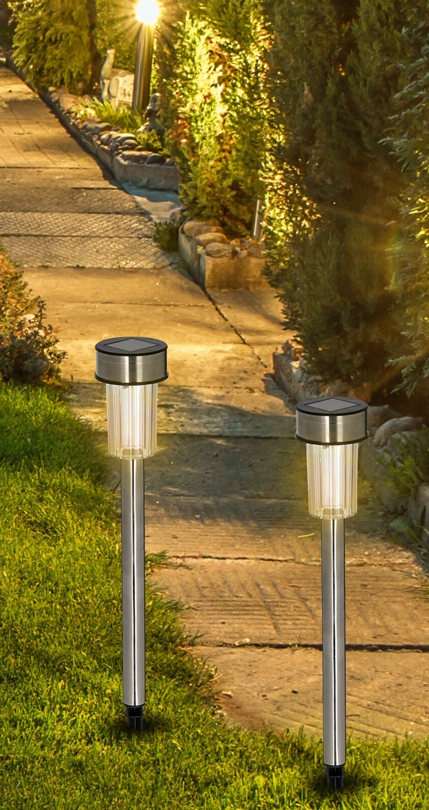 Lampe Solaire Extérieure Grundig - Blanc Chaud, LED, 8x31cm - éclairage Jardin, Allée, Terrasse