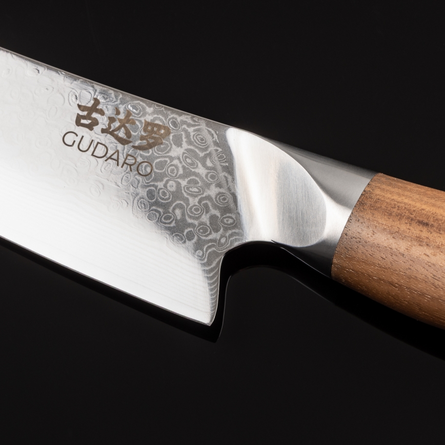 Gudaro - Couteau de chef damassé TAKUMI 8, 67 couches d'acier, longueur 20 cm, manche en noyer