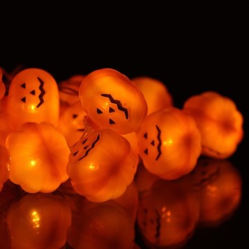 Guirlande décorative HALLOWEEN 20xLED/3xAA/blanc chaud 3,3m citrouilles