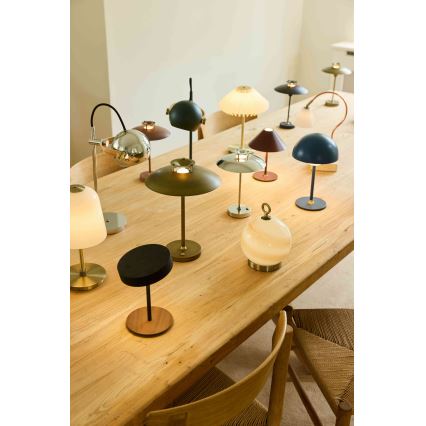 Halo Design 746149 - Lampe de table d'extérieur rechargeable et dimmable MINI STEPP LED, 1,8 W, 1600 mAh, IP44, laiton