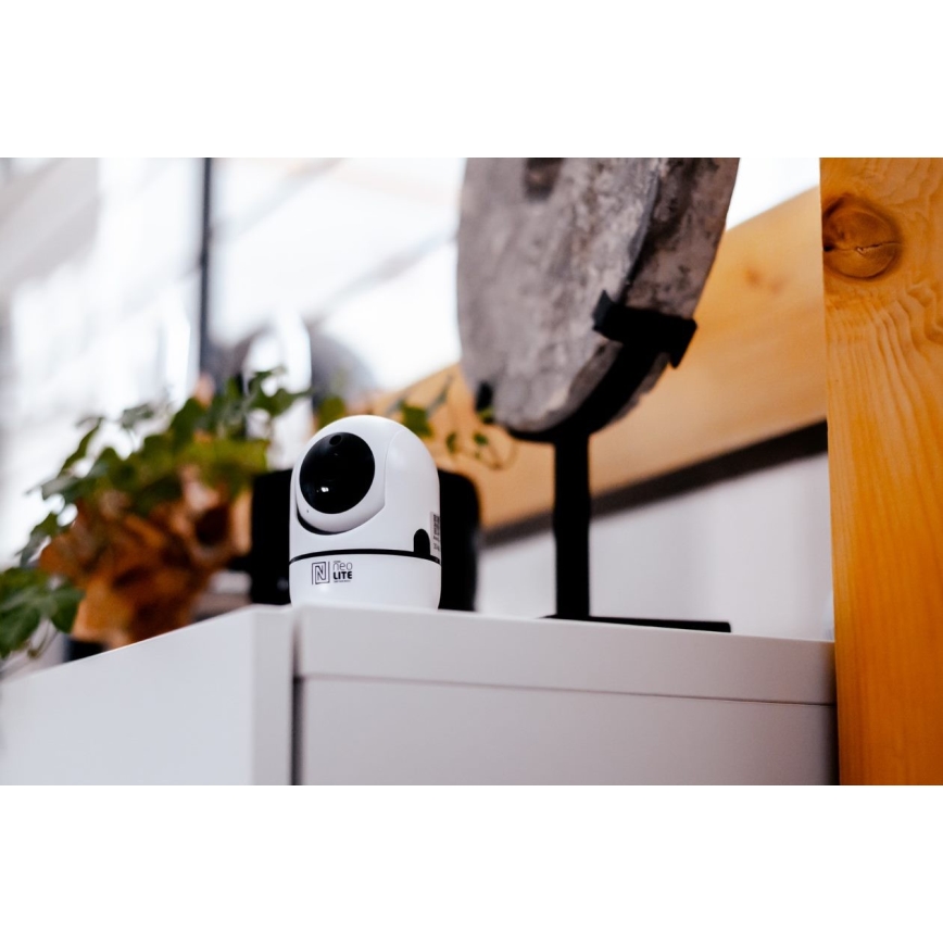 Immax 07701L - Caméra d'intérieur VALL-I NEO LITE Smart P/T HD 2MP 1080p, Wi-Fi Tuya