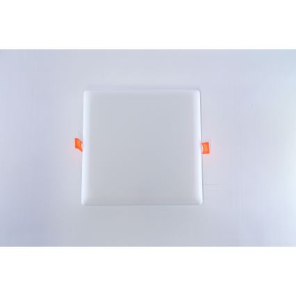 Luminaire encastrastrable LED/24W/230V 2700-6500K IP44 carré