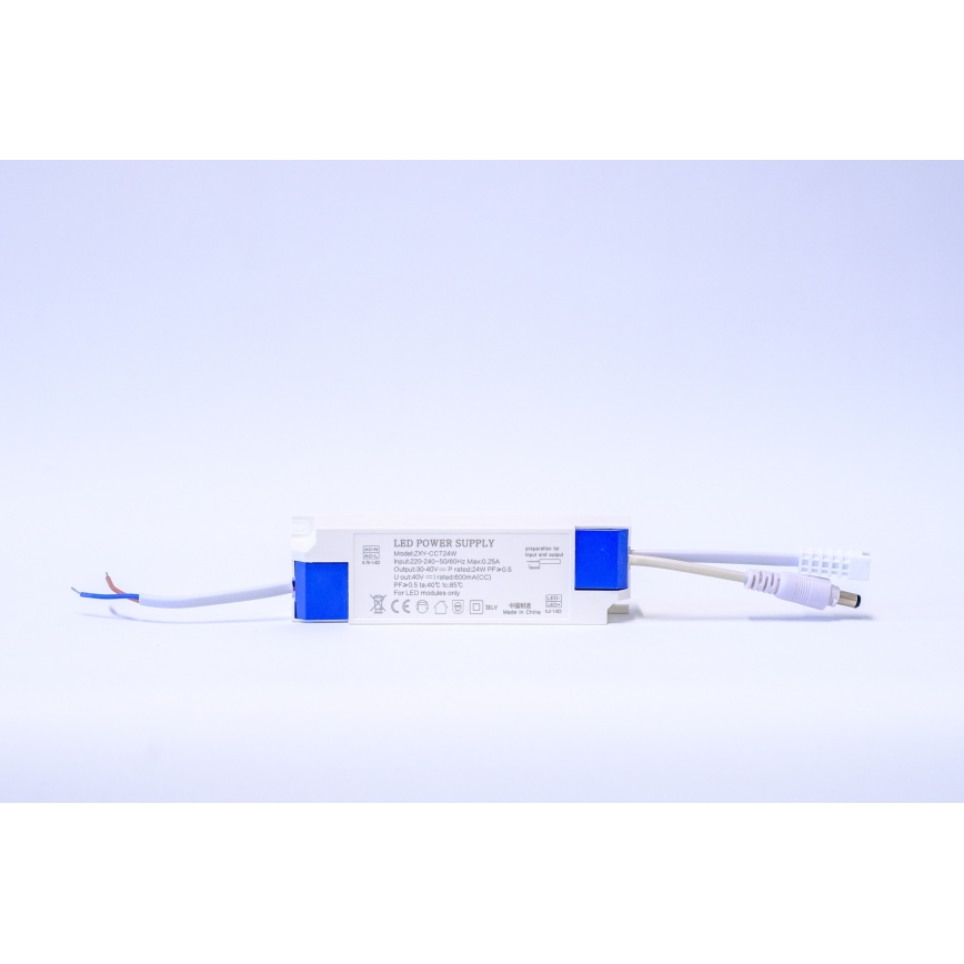 Luminaire encastrastrable LED/24W/230V 2700-6500K IP44 carré