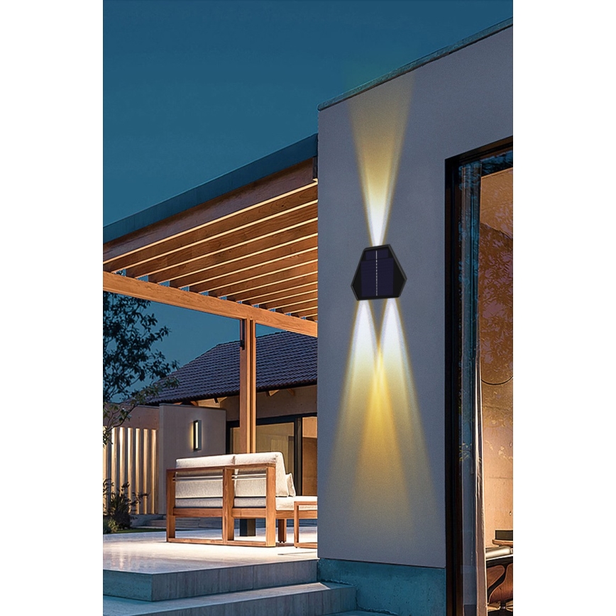 Applique murale solaire avec détecteur LED/2W/5V IP54 1300 mAh