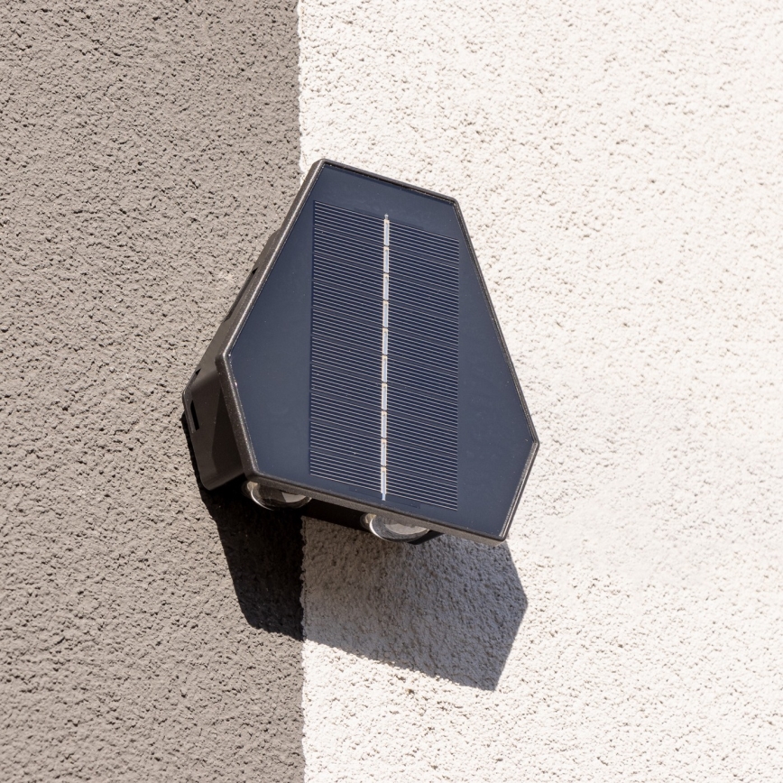 Applique murale solaire avec détecteur LED/2W/5V IP54 1300 mAh