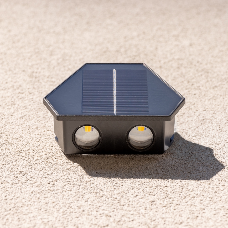 Applique murale solaire avec détecteur LED/2W/5V IP54 1300 mAh
