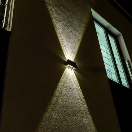 Luminaire solaire avec détecteur LED/2W/5V IP54