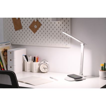 Lampe de bureau LED dimmable avec recharge sans fil QI et port USB LUMI LED/7W/230V blanche